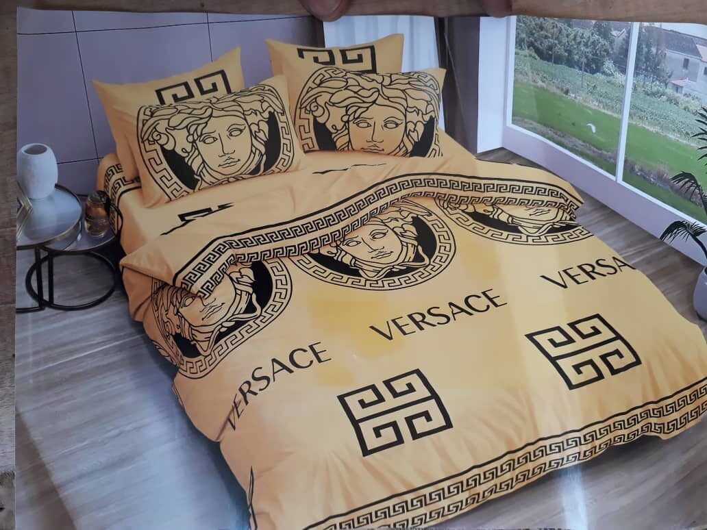 7x7 Versace Duvet, Bedspread & 4 Pillowcases – Main Market Online