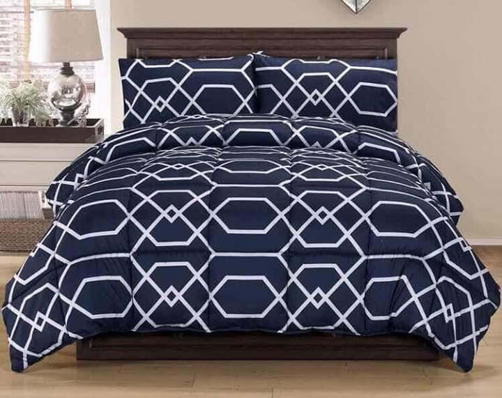 IMG-20200522-WA0015 7x7 Duvet, Bedspread & 4 pillowcases - Image 1