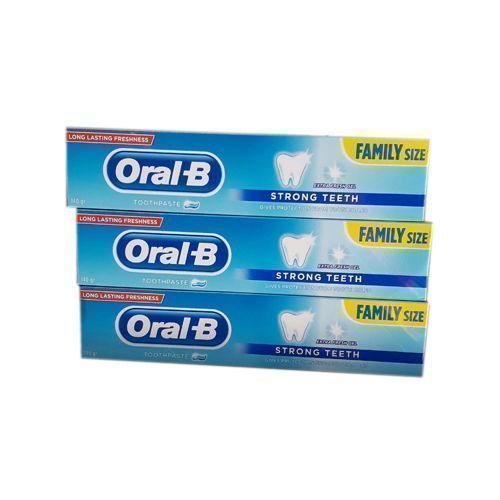 Oral B Family Size Toothpaste Long Lasting Freshness & Strong Teeth - 130g x 6 Pieces - Image 1