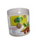 Milk And Almond Whitenin Scrub 600g