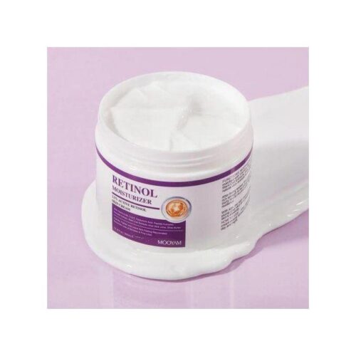 Retinol moisturizer skin cream